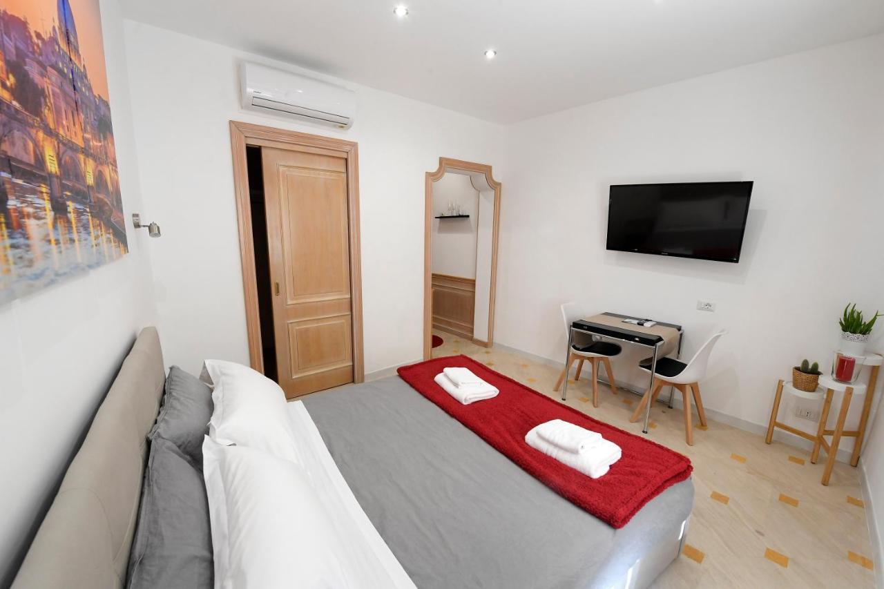 Апартаменты La Casa Degli Osti 2 - Piazza Navona Рим Экстерьер фото