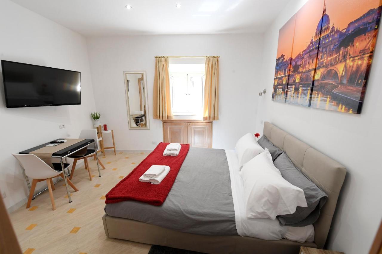 Апартаменты La Casa Degli Osti 2 - Piazza Navona Рим Экстерьер фото